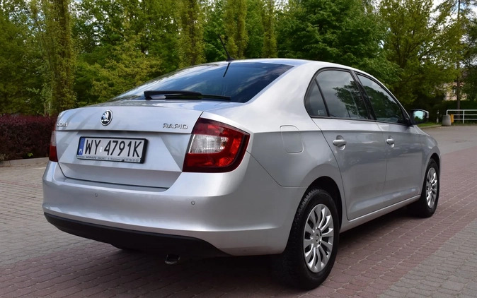 Skoda RAPID cena 42400 przebieg: 147899, rok produkcji 2017 z Rzeszów małe 781